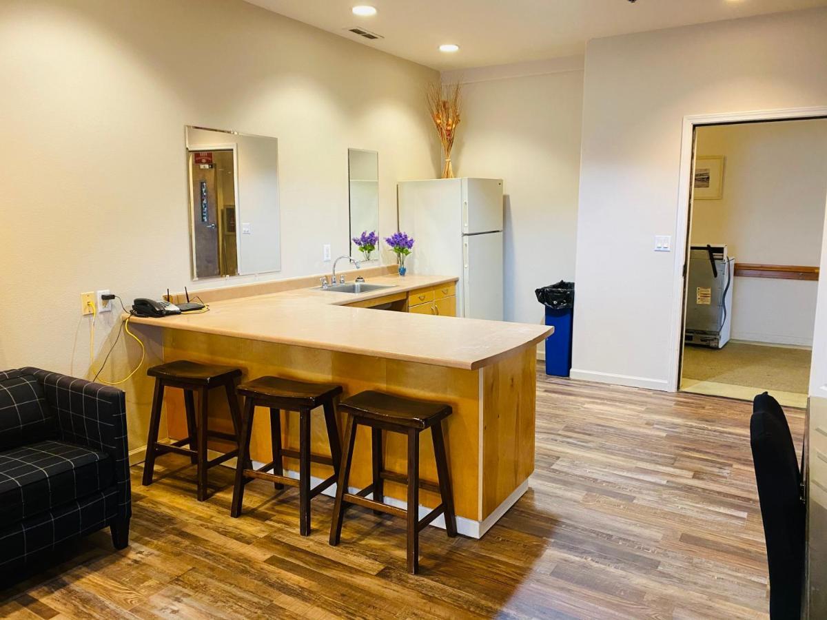 Orca Inn Suites Ferndale Εξωτερικό φωτογραφία